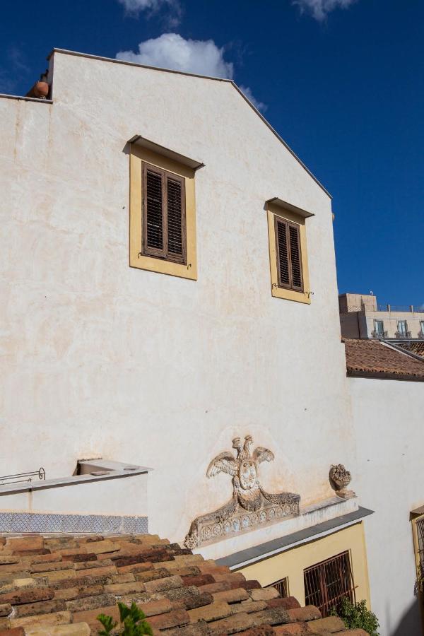 Appartamento Mansardato Nel Cuore Di Palermo - Accesso Terrazza Exterior photo